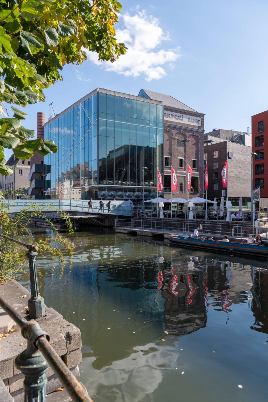 buitenaanzicht Congrescentrum Lamot in Mechelen