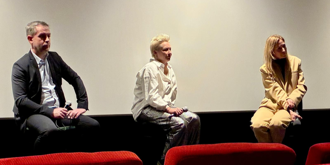 Peter Van Houtven Caroline Giraud en Kat Steppe tijdens Q&A