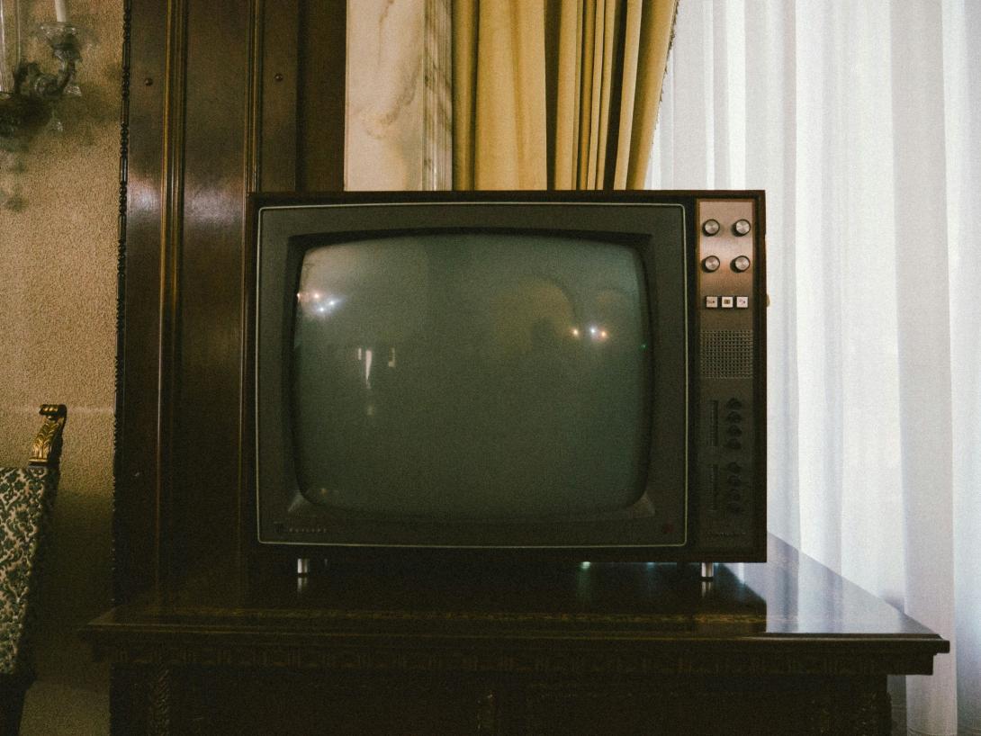 televisietoestel uit de jaren 70